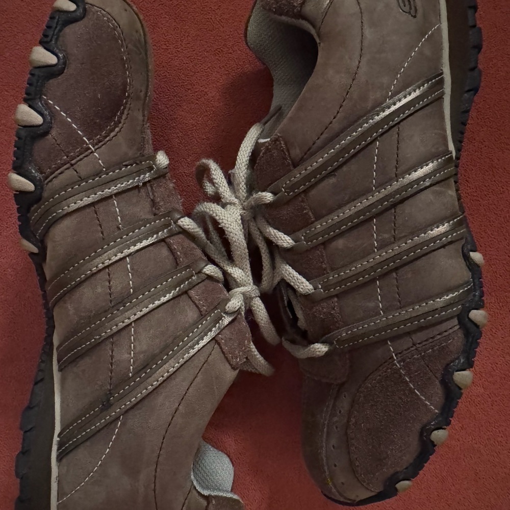 Skechers Brown Leather Walking Sneakers | Size 6.5 - Picture 4 of 7